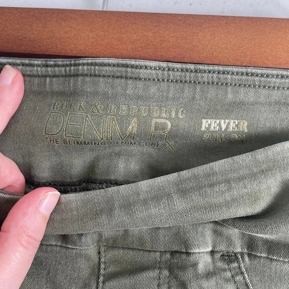 Rock & Republic Green Jeans Size 8 Green Grommet Slimming Denim RX Fever 0099 - Picture 7 of 8